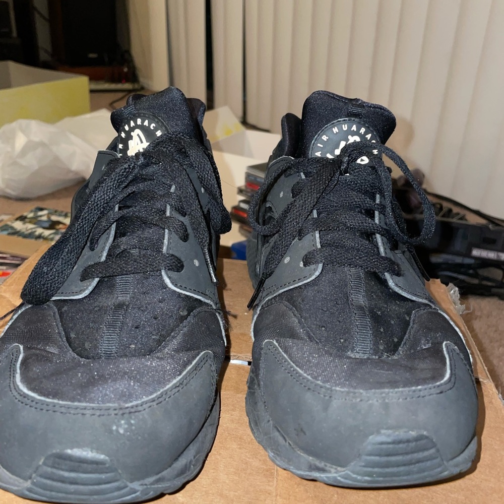 Black Nike Air Huarache Sneakers
